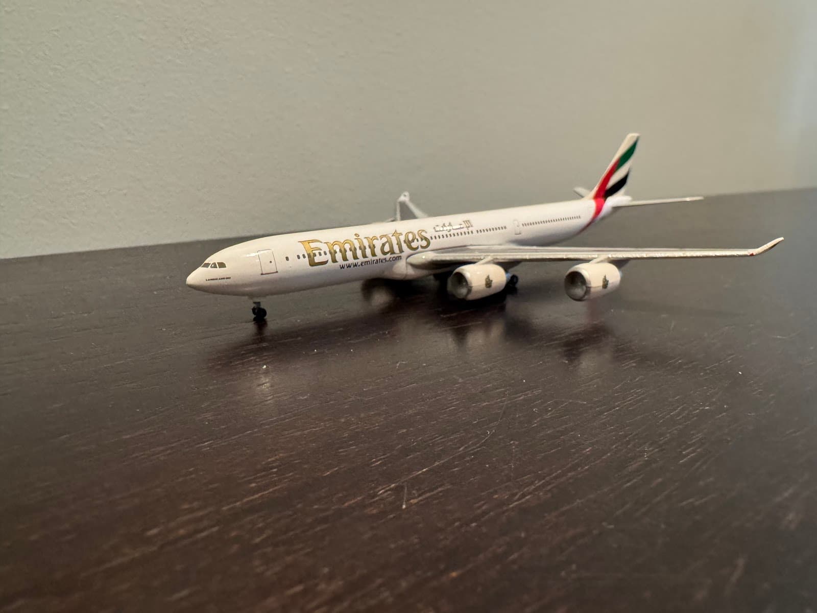 Emirates Airbus A340-500