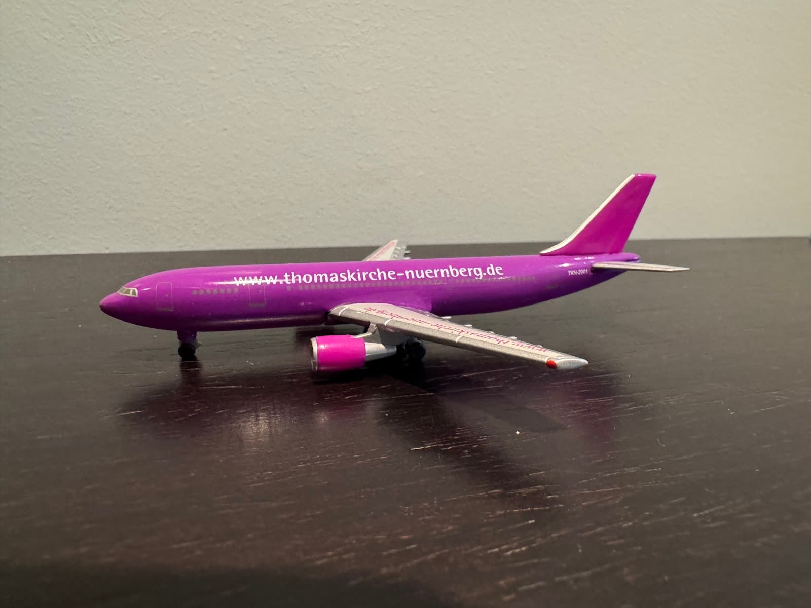 Thomaskirche Nürnberg Airbus A300-600